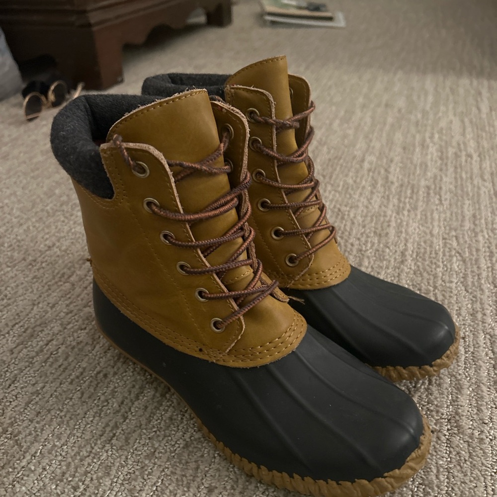 Tommy Hilfiger Duck Boots